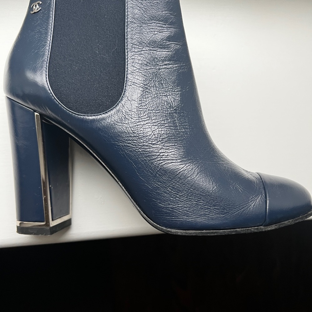 Chanel Navy ankle boots 37 - Picture 2 of 4